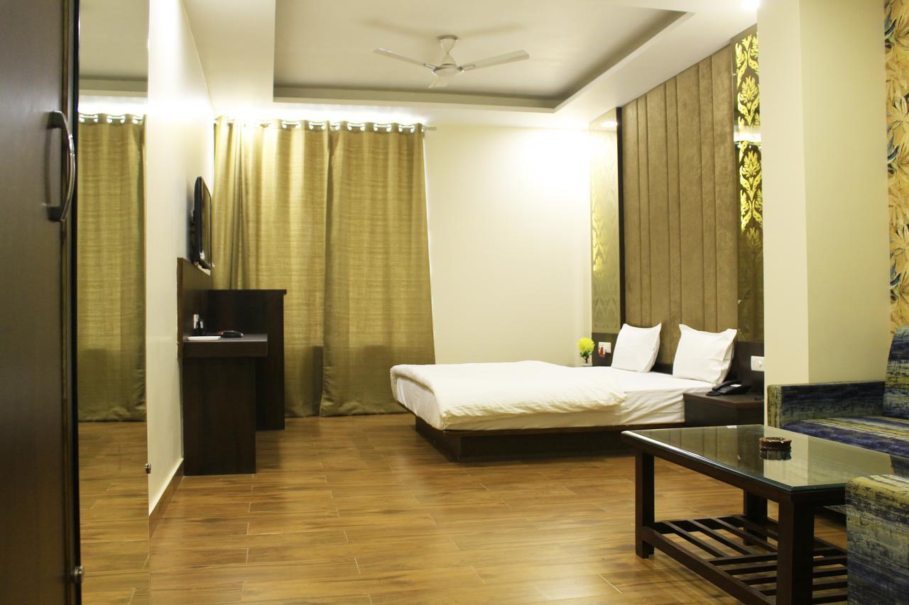 Hotel Radiant Inn Roorkee Zewnętrze zdjęcie